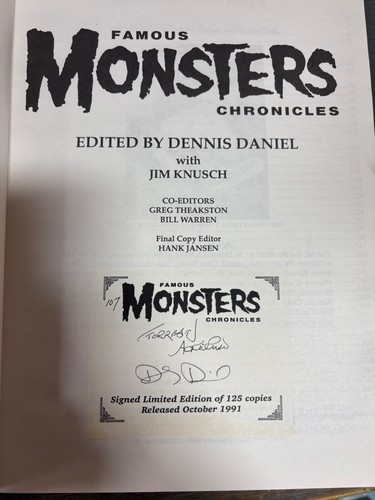 FAMOUS MONSTERS CHRONICLES By Dennis Daniel - Signed copy - Picture 2 of 3