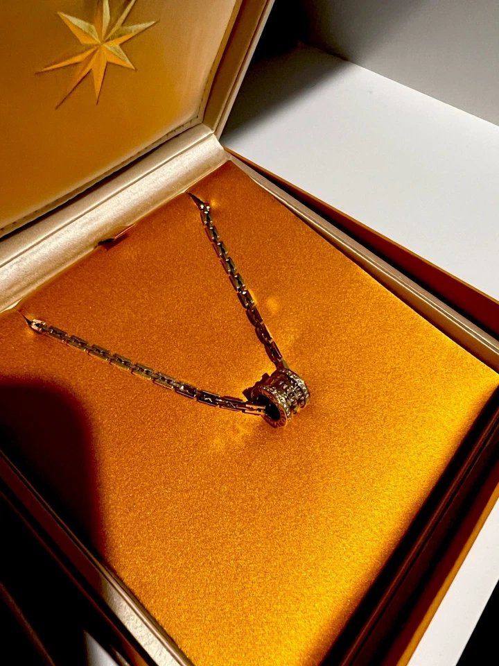 Collar de oro bvlgari B.zero1 modelo cadena gruesa  Foto 4 de 4