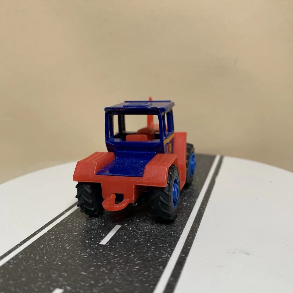 1999 Matchbox #90 Mercedes-Benz Trac 1600 Turbo Blue/Red Two-Tone 1:77 NM - Image 4 of 4