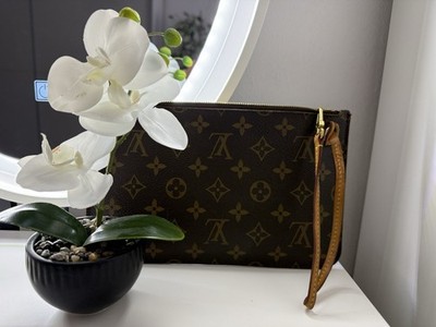 Louis Vuitton Pochette Monogram Canvas Beige