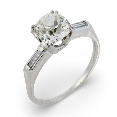 Mid Century GIA 1,91 Karat Old Mine Cut Diamant Platin Verlobungsring