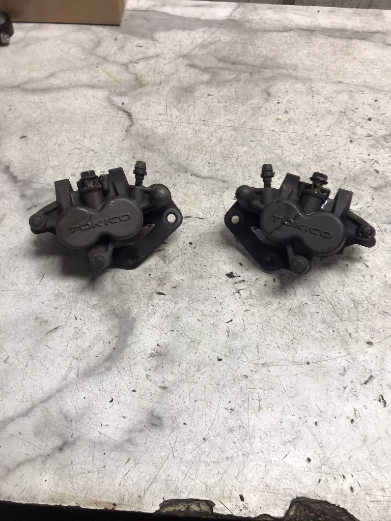 05 Suzuki SV650 SV 650 S Front Brake Calipers