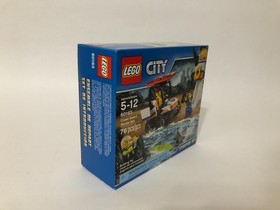 LEGO City 60163 Coast Guard Starter Set  - NEW - SEALED - RETIRED
