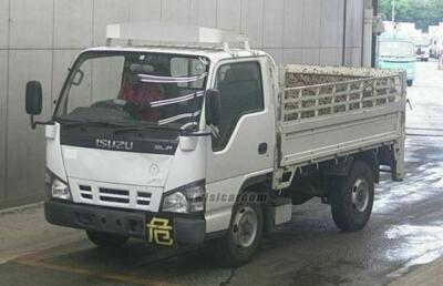 Isuzu elf nkr81