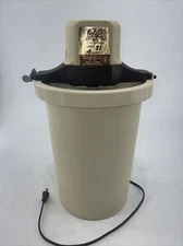 Richmond Cedar Electric Ice Cream Maker Freezer Electric 4 Quart Model 71