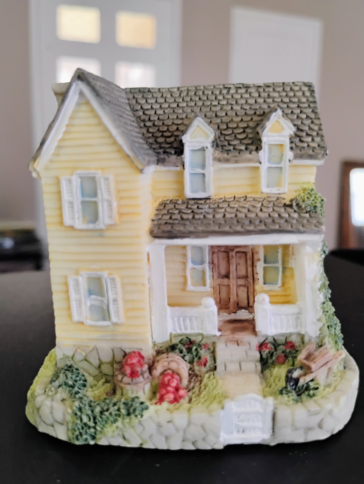 Picture 1 of 6