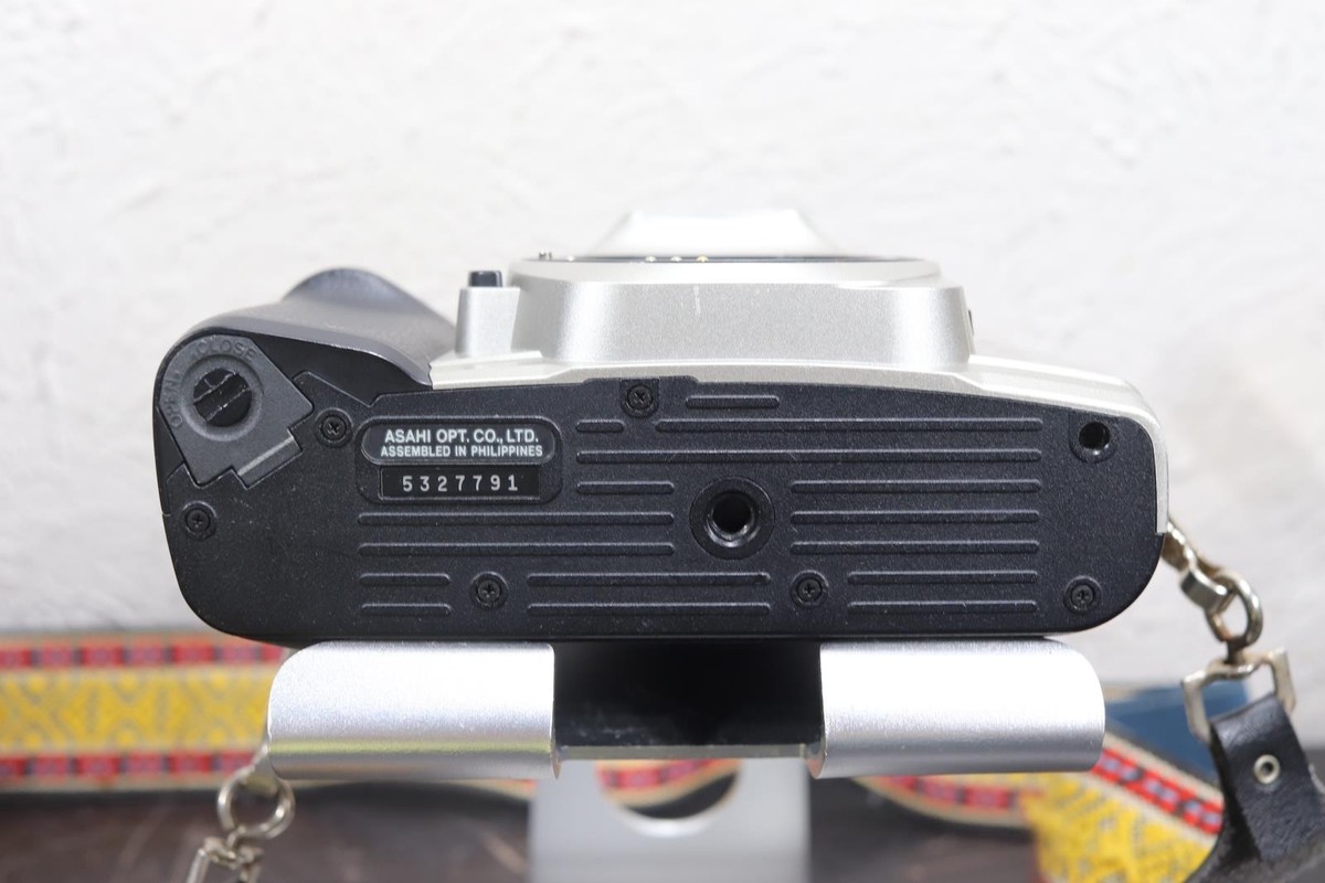 Pentax ZX-60 With Sigma UC Zoom 28-70mm Lens - Vintage 35mm Film