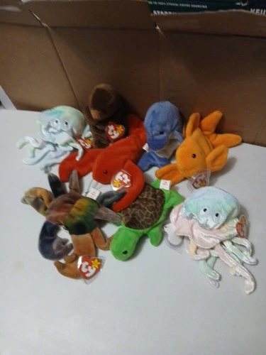 VINTAGE 8 BEANIES OF THE SEA, w/ butt & hang tags