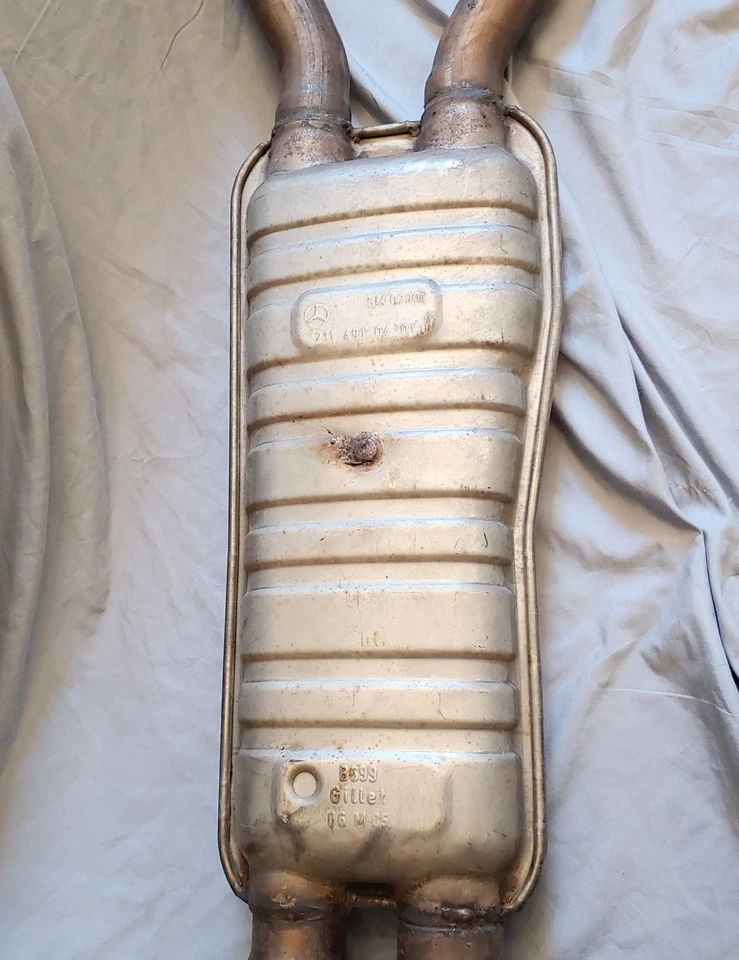 06-11 OEM MERCEDES W211 E350 W219 CLS550 2114910401 SILENCIADOR ESCAPE RESONADOR Foto 4 de 4