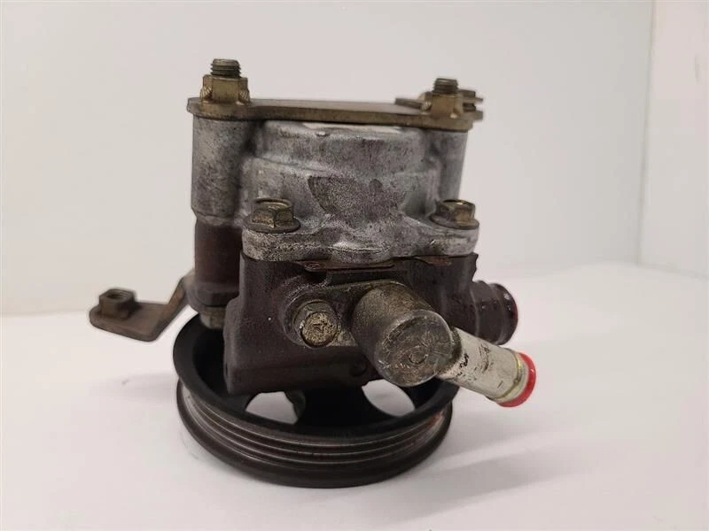 Bomba de dirección asistida Lexus RX330 6 cilindros 2004-2006 Foto 2 de 3