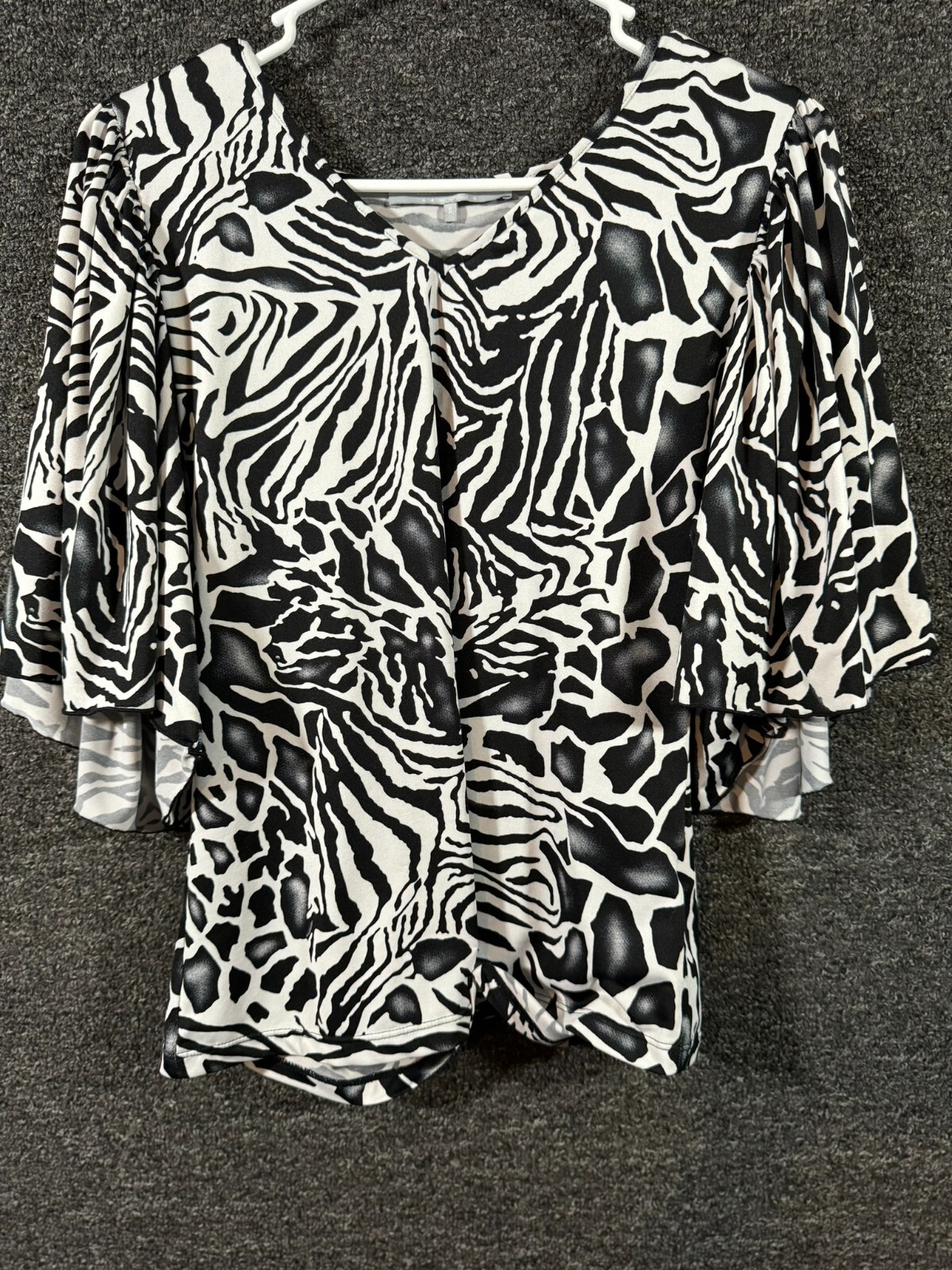 Violet & Claire Womens Blouse Top Floral Zebra Print Butterfly Sleeve Size S