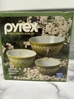 Pyrex Spring Blossom / Crazy Daisy  3-Pc. Nesting Bowl Set New in Box 300-1-N