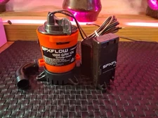 SPX Flow Johnson Pump -1000 GPH Non Automatic Submersible Bilge Pump 12V