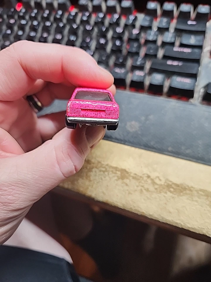 De colección HOT WHEELS MERCEDES 380 SEL RARO ROSA BRILLO Ultra Hots Suelto Foto 4 de 4