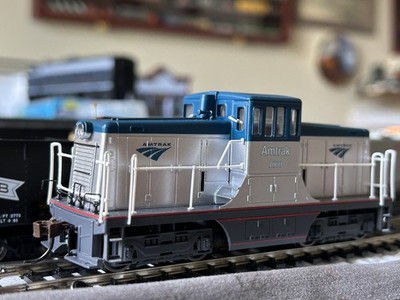 Bachmann HO 68205 GE 44-Ton Switcher Amtrak #1000 DCC Sound Tsunami2 BRAND NEW