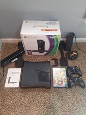 Xbox 360 S Slim 4GB Console + Kinect CIB Comp...