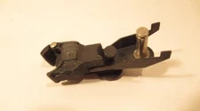 LIONEL PART - SHORT METAL OPER. COUJPLER WITH PIN AND TABS(M)- NEW  - SR155