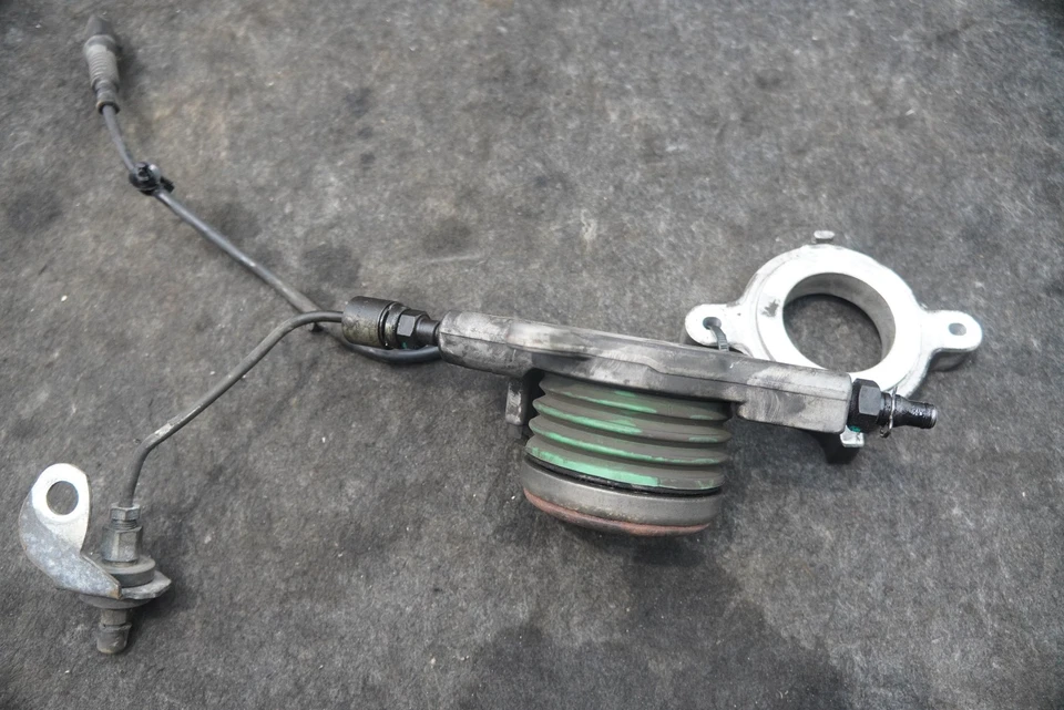 Подшипник муфты коробки передач ведомый цилиндр Aston Martin V8 Vantage 2006-16 - Изображение 4 из 4