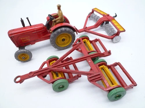 VINTAGE DINKY TOYS 27a MASSEY HARRIS TRACTOR & ACCESSORY TRIO 1950s