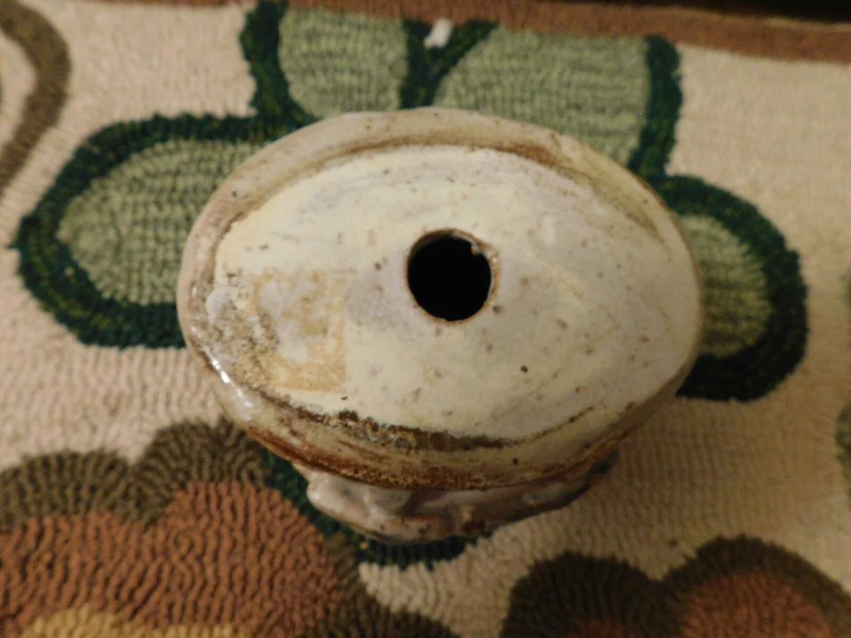 Vtg Ceramic Single Flower small bouquet Vase 3D Butterfly Rustic Tan Teal Oval - Image 3 of 4