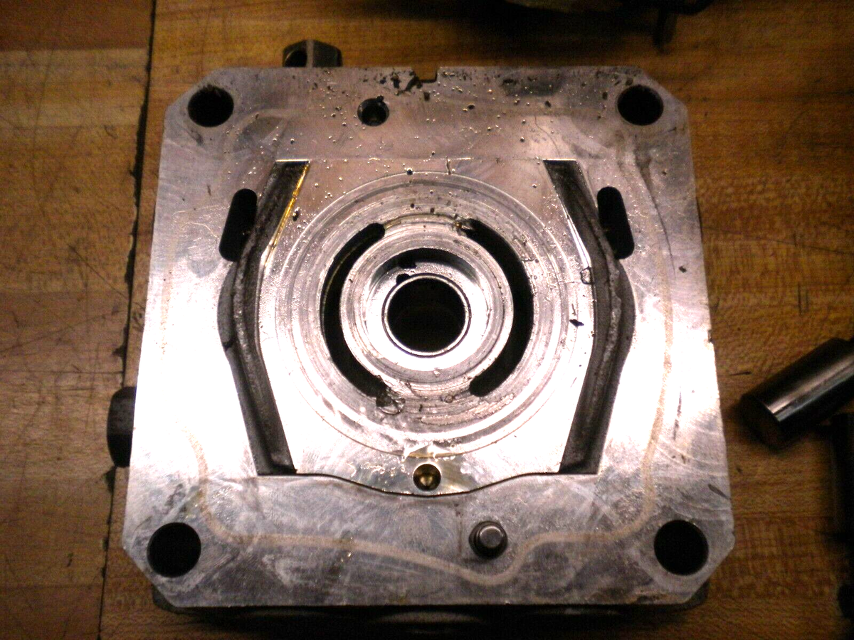 Snapper S800XY30D 5900659 Diesel ZTR Hydro Gear pump Left
