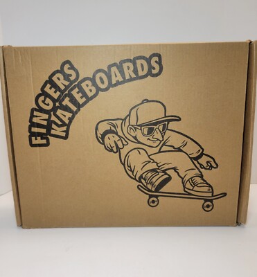  Fingerboard Skate Set - Finger Skateboard Ramp Set. Incomplete  Set. 