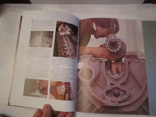2 ROLLS ROYCE AUTOMOBILE BROCHURES - GREAT COLOR PHOTOS - TUB MP1 - Picture 10 of 12