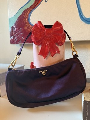 Prada Re-Edition 2000 Seidentasche
