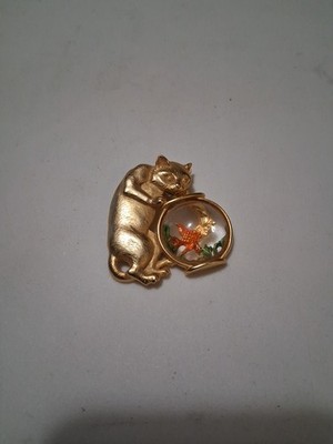 Vintage JJ Jonette Jewelry Cat with Paw in Fish Bowl Gold Tone Pin Brooch Signed
