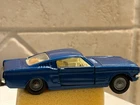 VINTAGE CORGI TOYS FORD MUSTANG FASTBACK 2+2 Car Blue Die Cast WITH DOG IN REAR