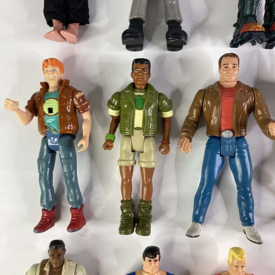 Lote Mixto De 18 Figuras De Colección Años 90 WWE GI Joe Predator Cazafantasmas Gárgolas Foto 4 de 4