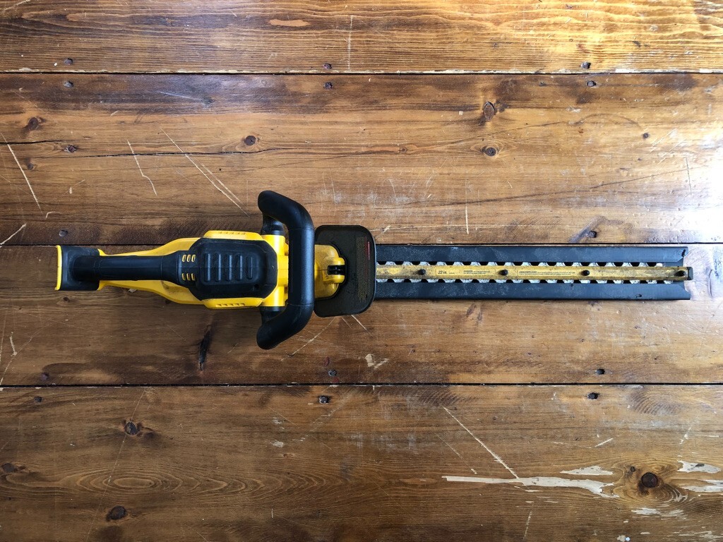 DeWalt DCHT820 20V Max Hedge Trimmer 22" Bare Tool Only Works! eBay