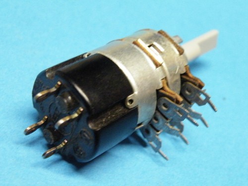 24 mm Egen doble marcha 100K tronco + husillo interruptor principal 6 mm B8 25 g Z193 - Imagen 2 de 7