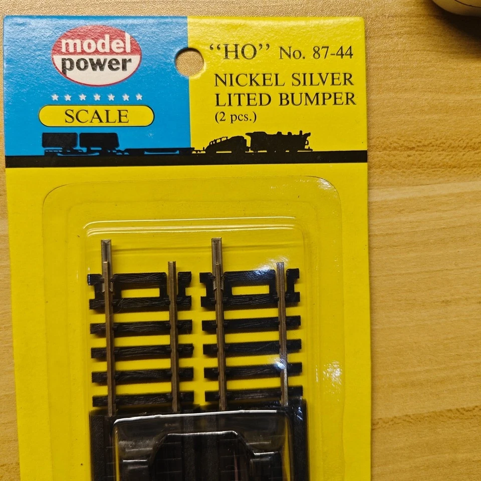 model power HO scale nickel silver lited bumper(2PCS) - Image 2 of 4