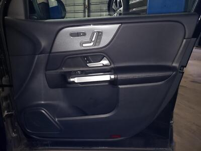 20 21 22 MERCEDES GLB250 Right Front Door Trim Panel, Memory Option