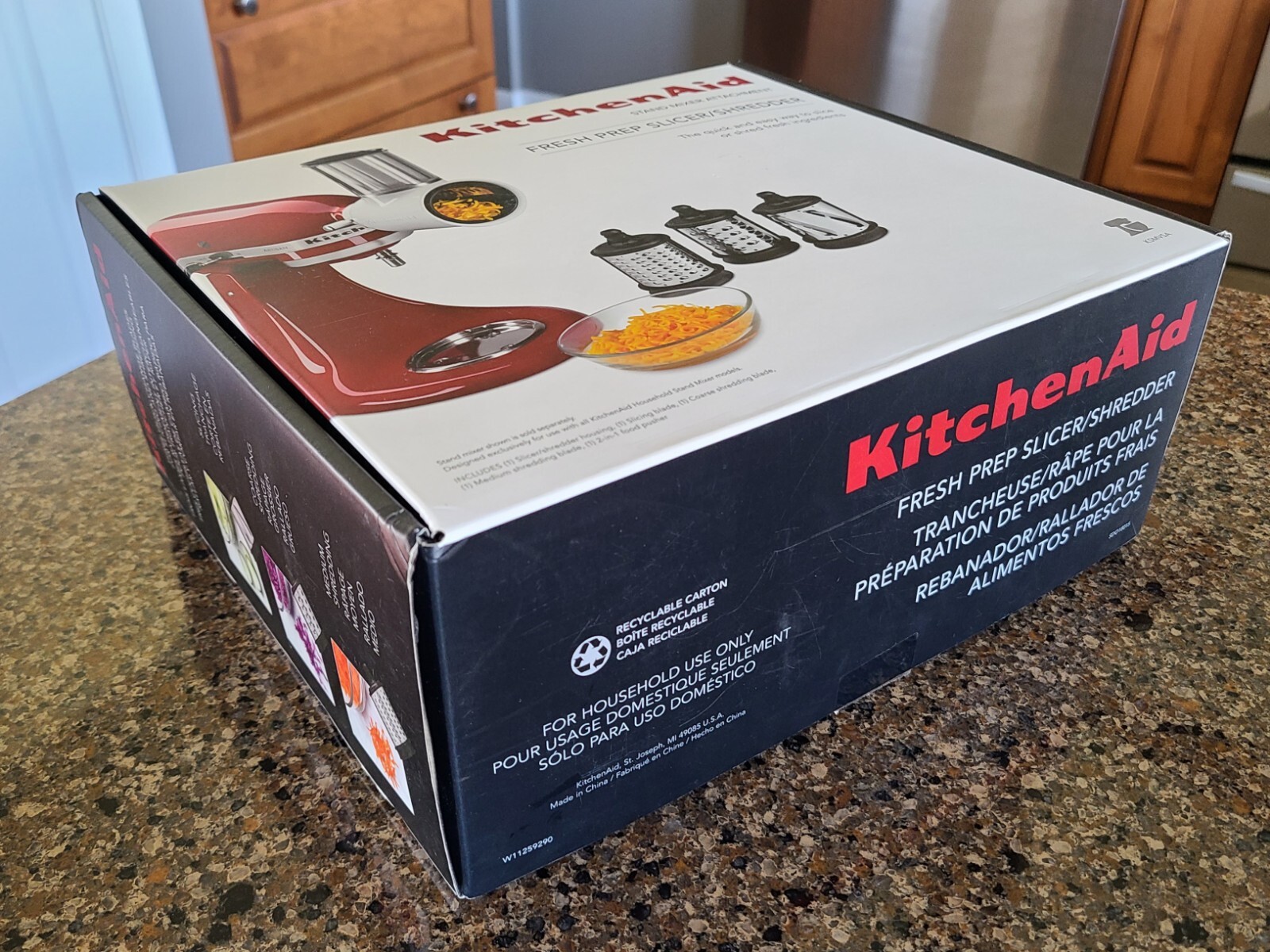 KitchenAid Stand Mixer Attachment Fresh Prep Slicer Shredder in box