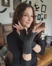 Hand Knit Fingerless Gloves, Armwarmers in Gray Yarn, Womens "Twilight Cloud", O