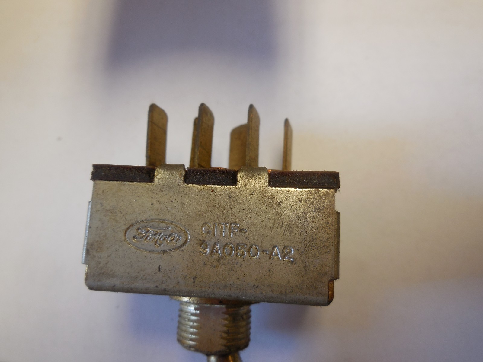 NOS 1963 1964 FORD F700 F800 FUEL TANK SELECTOR SWITCH C1TZ9A050A eBay