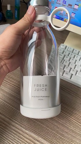 Mini Portable Glass Water Bottle Blender with USB Port - Picture 2 of 5