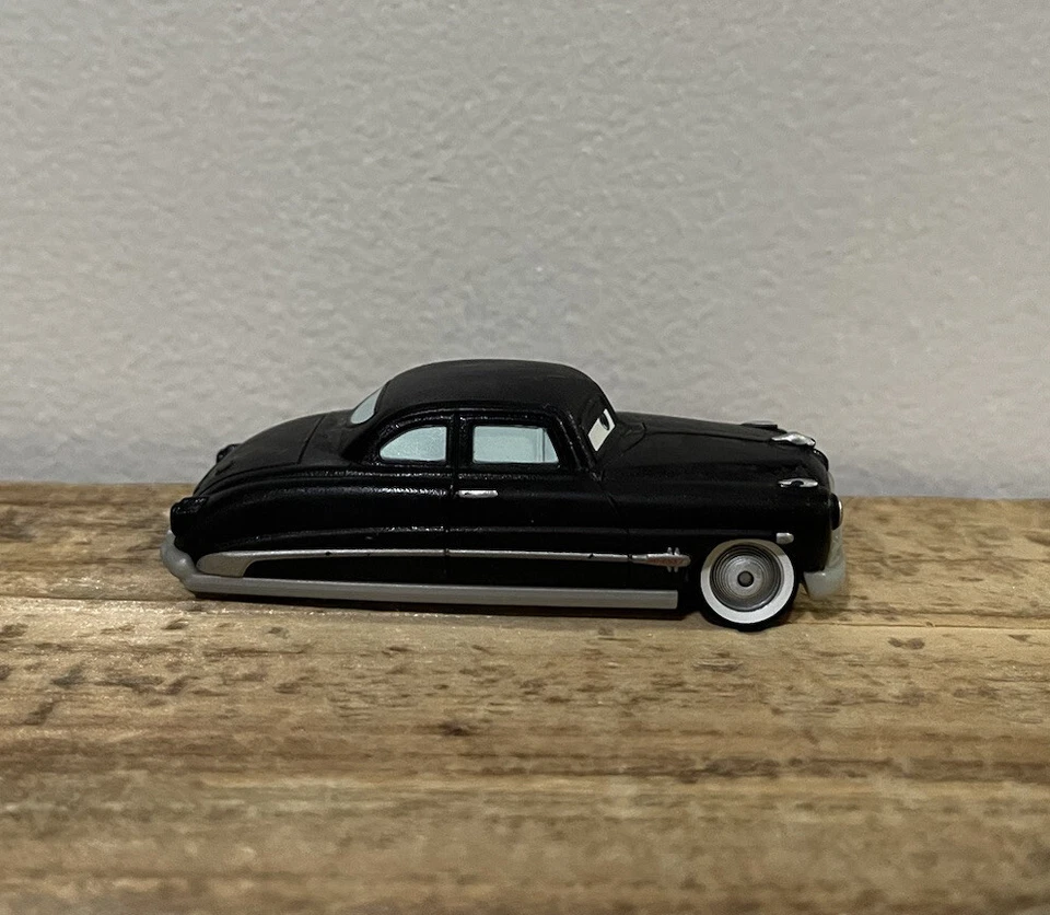 Disney Pixar Cars Color Changers Doc Hudson 2 Paint Jobs In 1 Mattel - Image 4 of 4