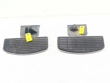 05-09 Suzuki VL1500 Boulevard C90 Left & Right Rider Floorboard Set Front
