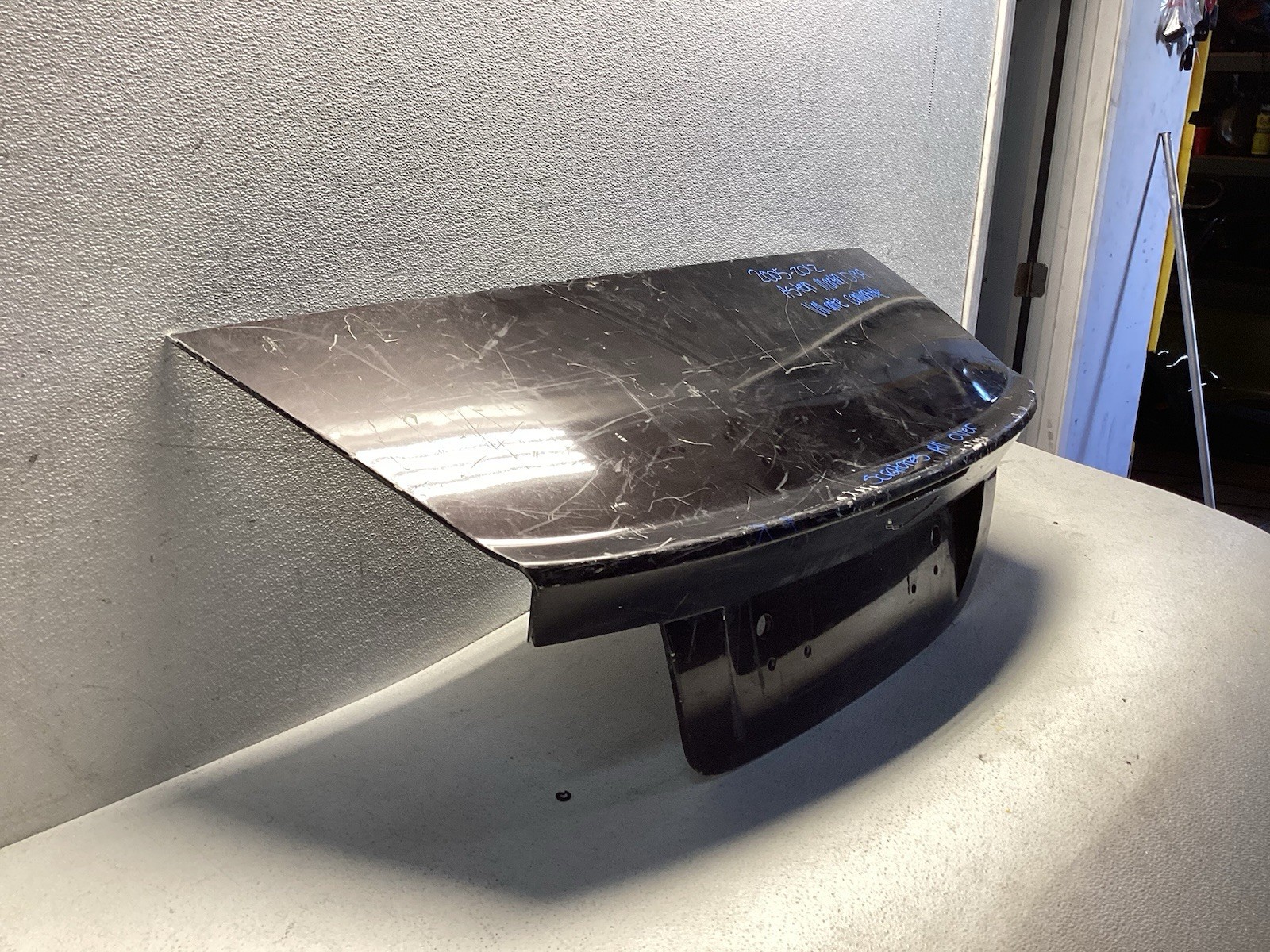 Aston Martin DB9 Volante 2005-2012 Trunk lid