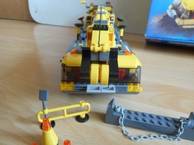 LEGO City Mobile Crane with Box (Lego No: 7249)