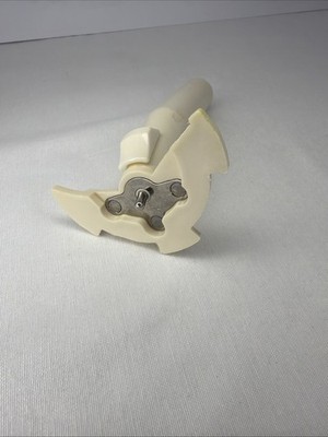 Cuisinart Pro Custom 11 Food Processor DLC-8 Stem Adapter DLC-8 OEM Genuine Part