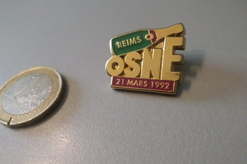 pin s broche badge ARCHER DU SANON Einville au Jard 54 Club lorraine