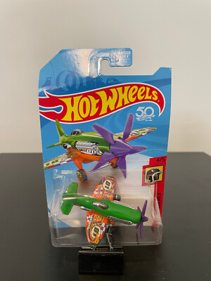 Hot Wheels Daredevils Mad Propz Green 4/5 Diecast NIB