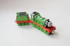2002 LEARNING CURVE HENRY DIE CAST TRAIN & TENDER. THOMAS & FRIENDS.