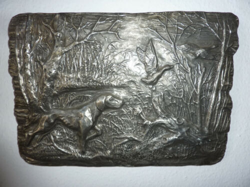 Relief métallique "Pointer à la chasse au canard" - Photo 1/2