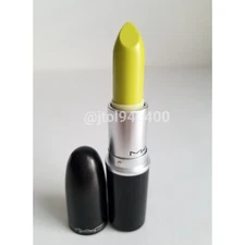 Mac Cant Be Tamed Lipstick  Limited Edition / Discontinued