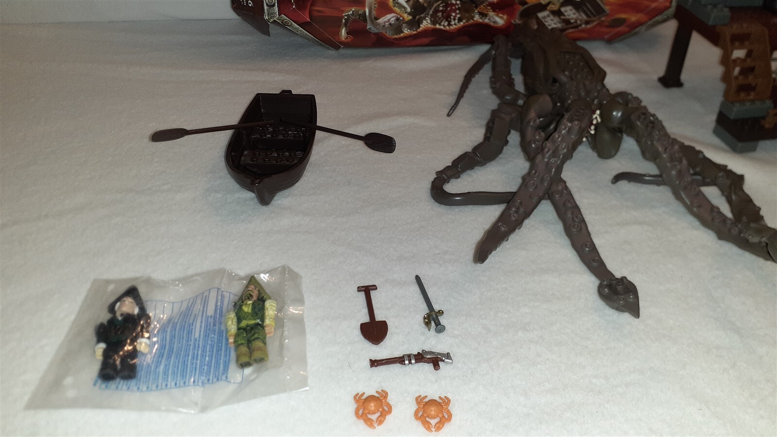 Mega Bloks 1086 Pirates of the Caribbean Danger from Depths Kraken [COMPLETE]